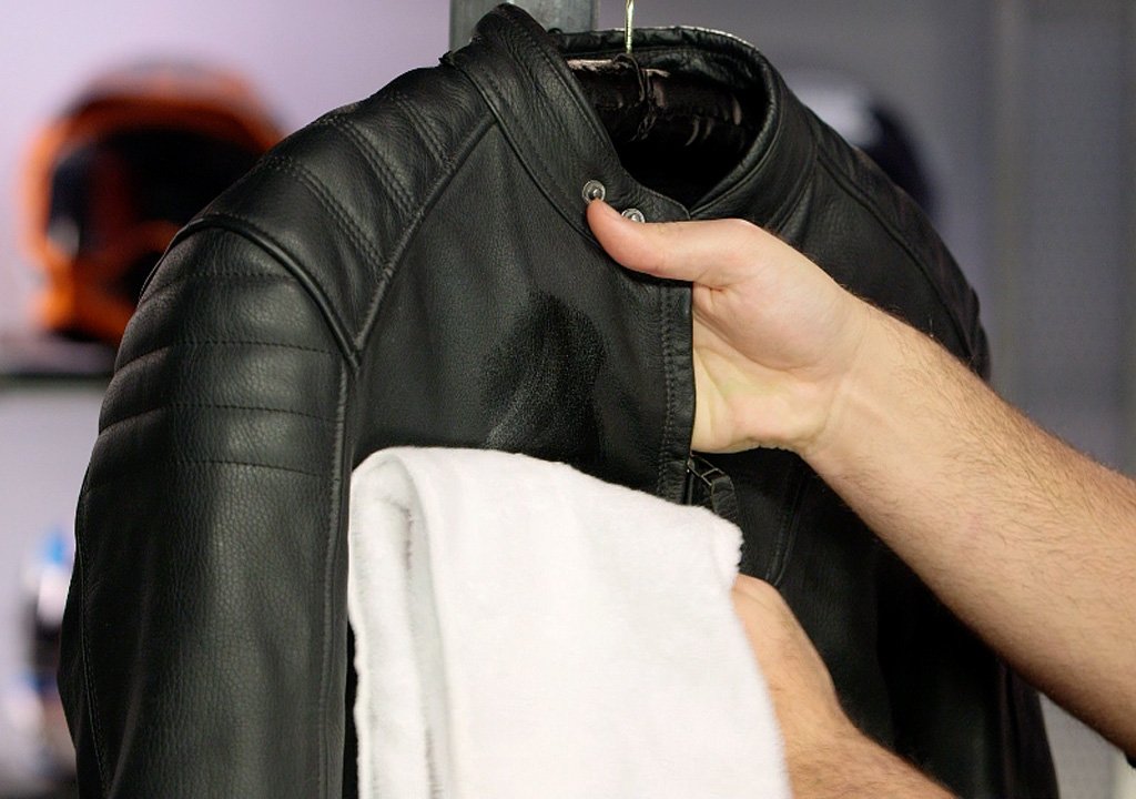 leather-jacket-care-and-maintenance