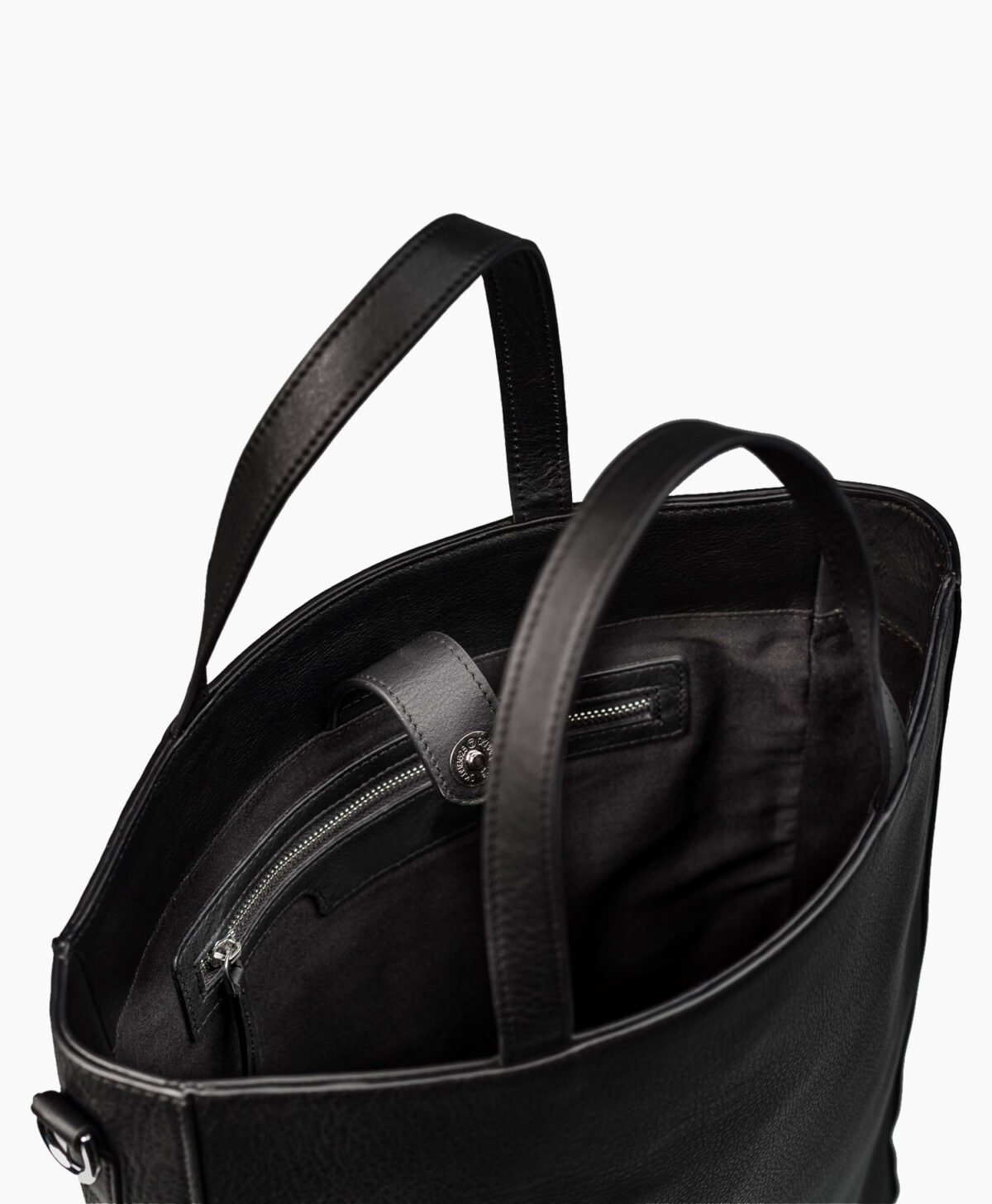 vogue-jacket-the-nevada-black-leather-tote-bag-image204