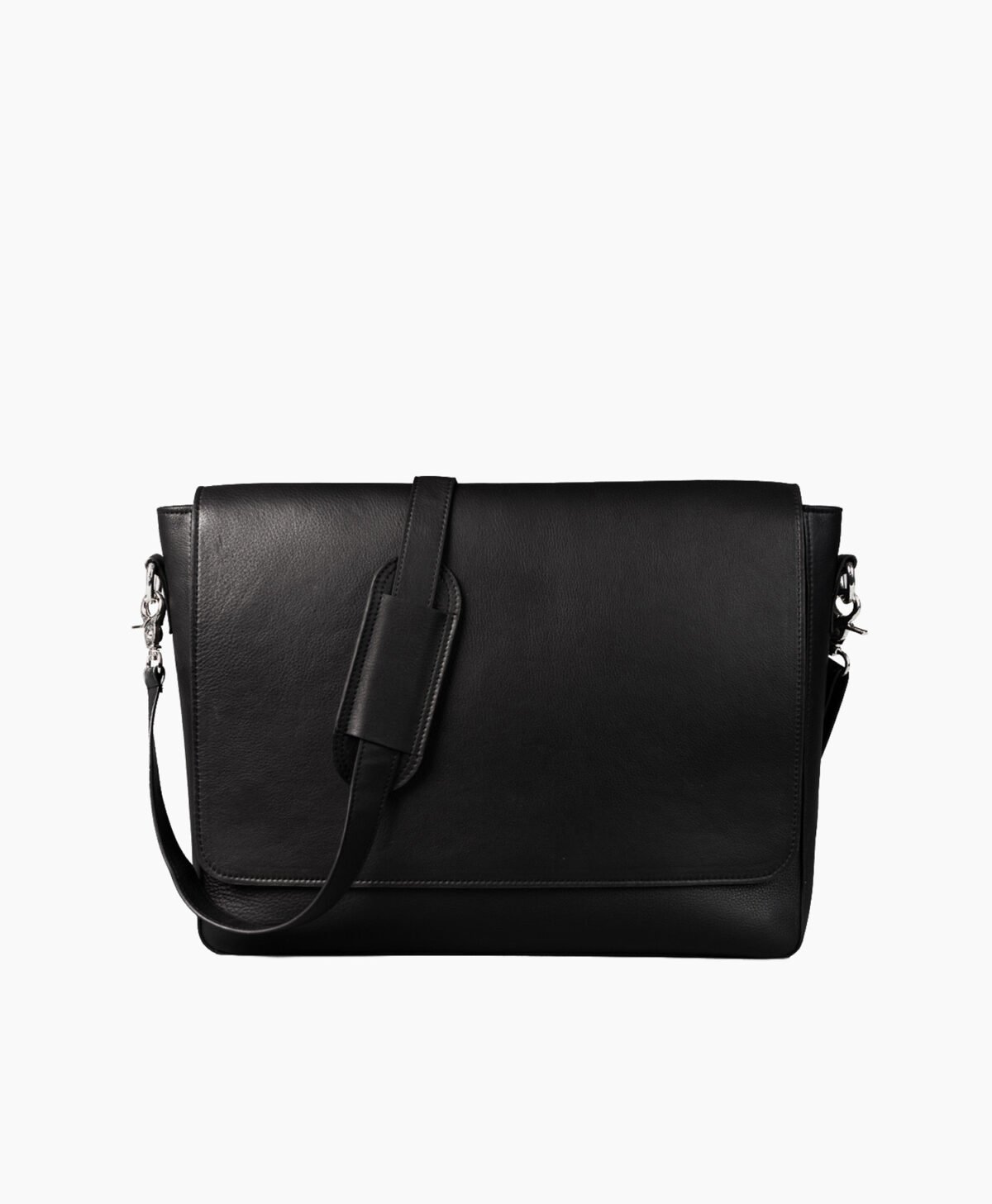 vogue-jacket-the-washington-black-leather-messenger-bag-image200 vogue-jacket-the-washington-black-leather-messenger-bag-image200