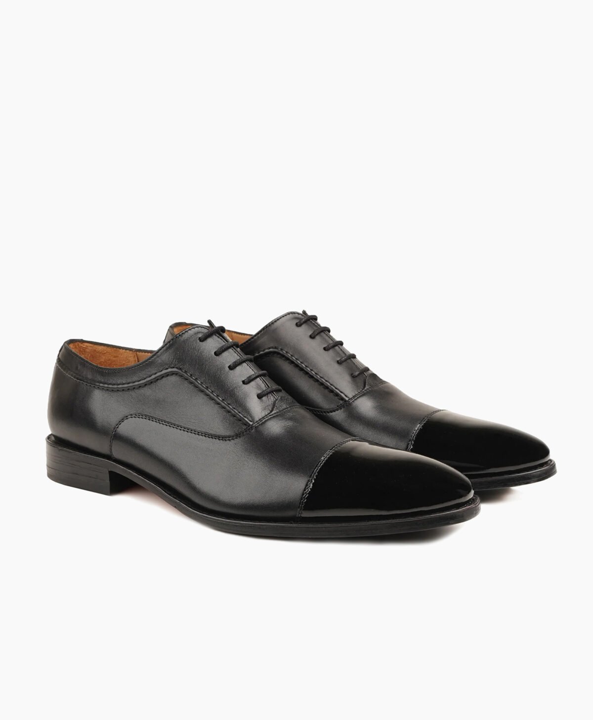 Looe Oxford Black With Patent Toe Cap Leather Shoes Looe Oxford Black With Patent Toe Cap Leather Shoes